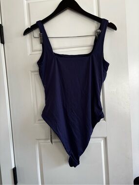 NWT Silkquee Square Neck Bodysuit Contour Stretch Navy Size M